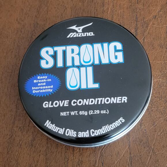 Mizuno Strong Oil Baseball Glove Conditioner, Clear New, open box - Picture 5 of 5